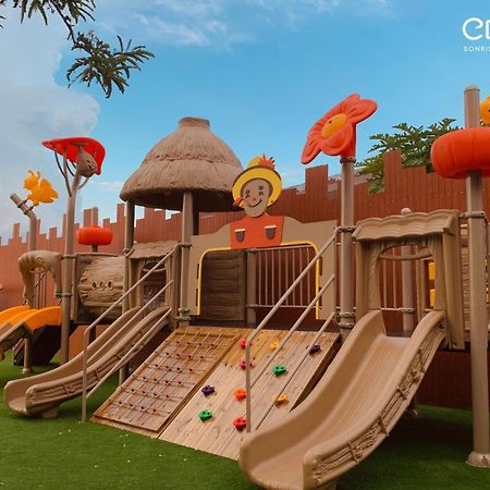 Centara Sonrisa Residences & Suites Sriracha Сирача Экстерьер фото